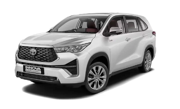 Toyota Innova Hycross