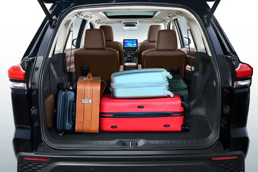 Toyota Innova Hycross